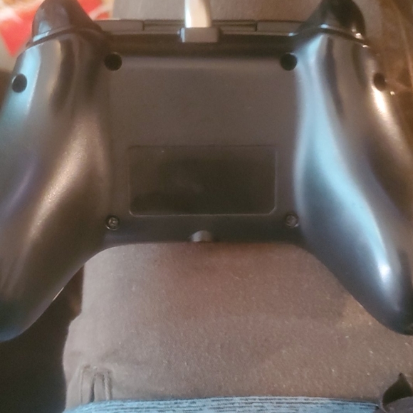 Controller - Picture 2 of 3